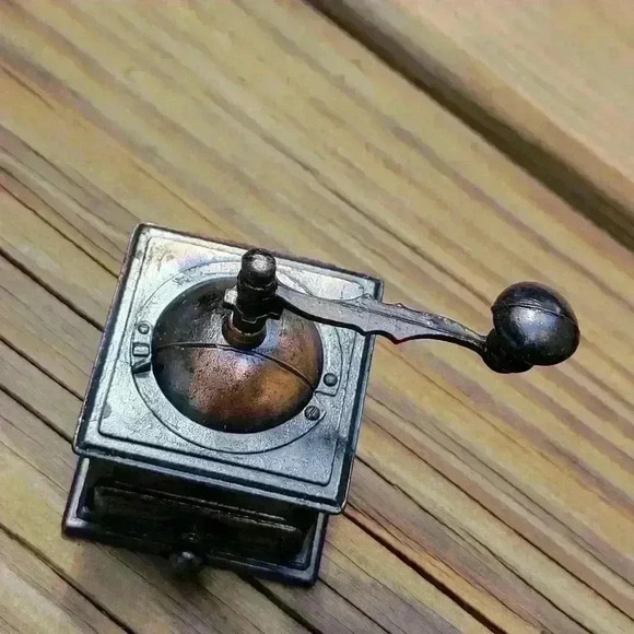 Antique Finish Miniature Pencil Sharpener Coffee Grinder by Durham Industries - Picture 4 of 12